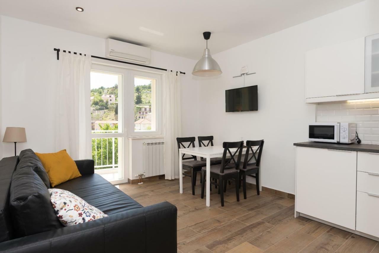 Apartments Ivan Zaton Zaton  المظهر الخارجي الصورة