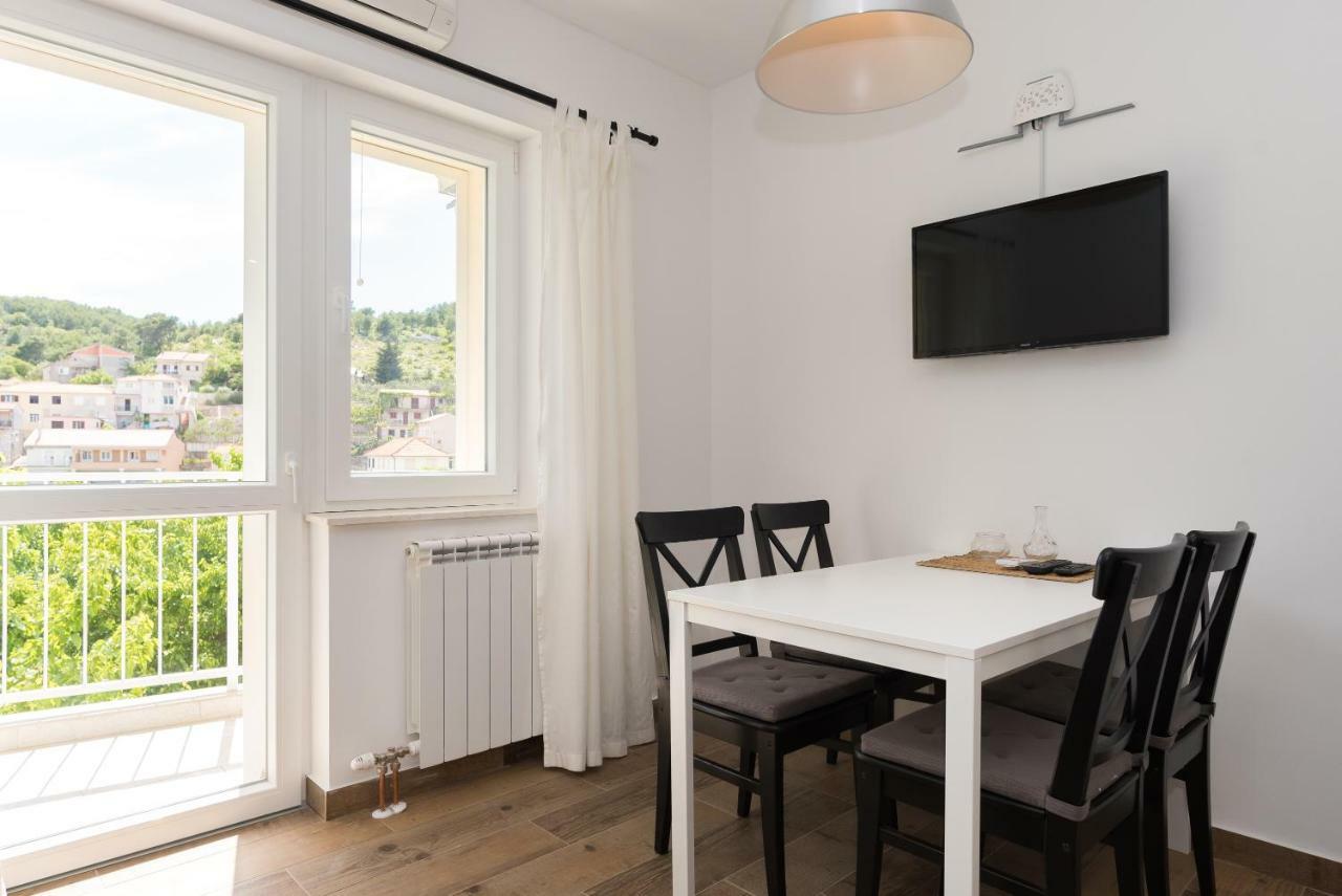 Apartments Ivan Zaton Zaton  المظهر الخارجي الصورة